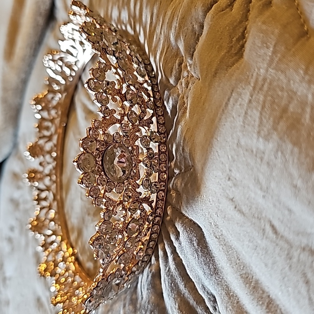 Tiara Rose gold color. Costume/Cosplay item